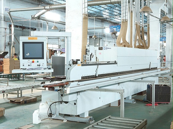 九游(中国)家具-生产设备