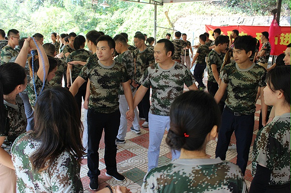 九游(中国)家具团队户外拓展训练