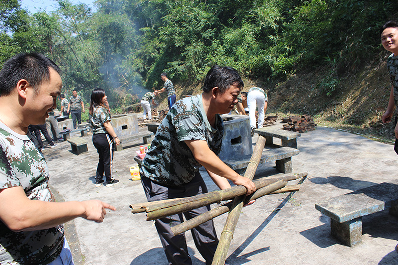 九游(中国)家具团队户外拓展训练